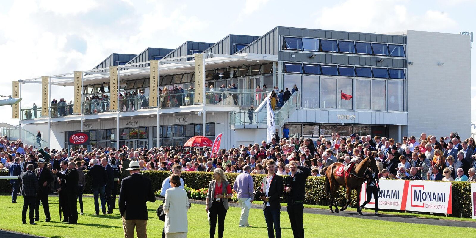 GALWAY 30-7-18. 
The new "Wilson Lynch" building named after the man who gifted the land to the race committee.
Photo Healy Racing.